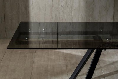 Tavoli moderni Smokey