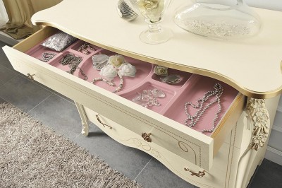 Camere da letto classiche Viola